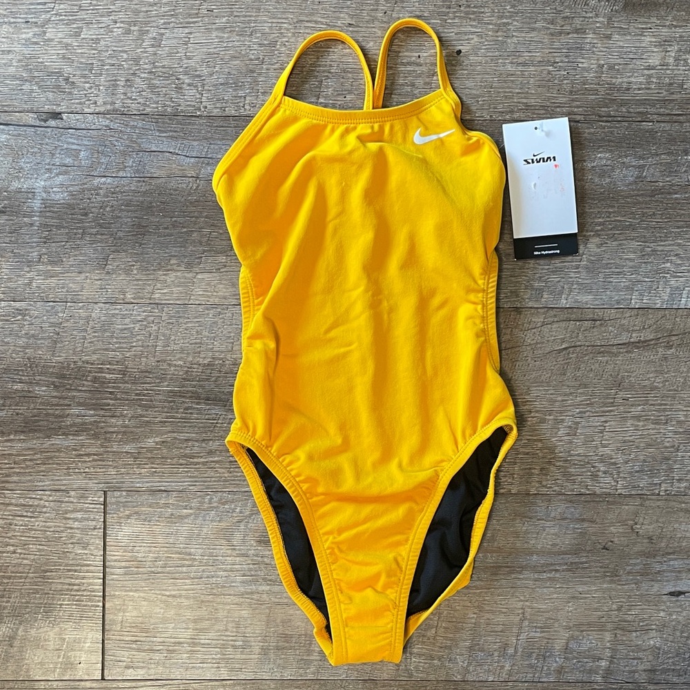 NWT Nike Hydrastrong one piece Swimsuit